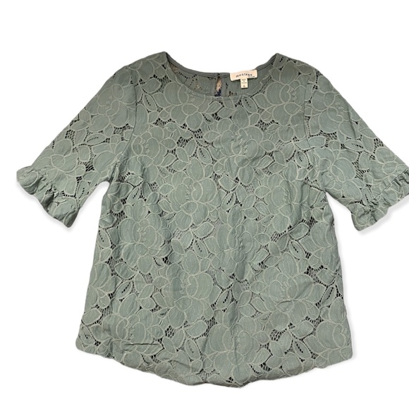 Monteau Lace Top - Picture 9 of 11